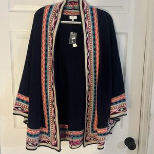 Crown & Ivy Multicolor Patterned Cape